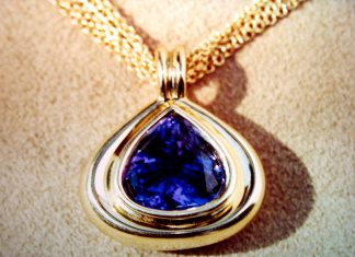 tanzanite pendant