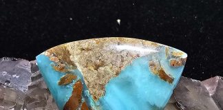 Nevada gem silica triangular shaped cabochon