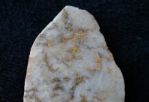 White Gemstones & Minerals Gold-in-quartz specimen with white chalcedony and natural gold tendrils