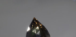 single briolette teardrop gemstone cut with the snake drop pattern