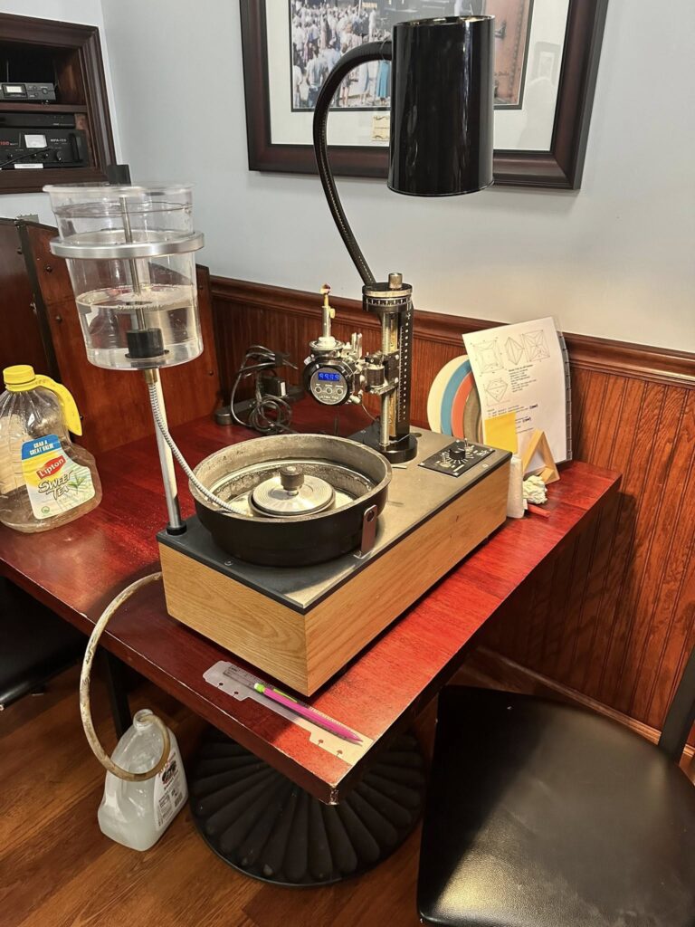 ULTRA TEC faceting machine ready to facet a stone 