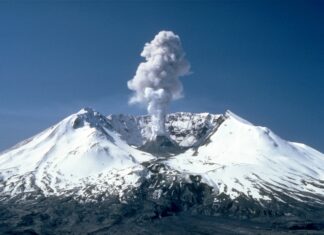 Mount st. Helens with steam-ash clouds rising