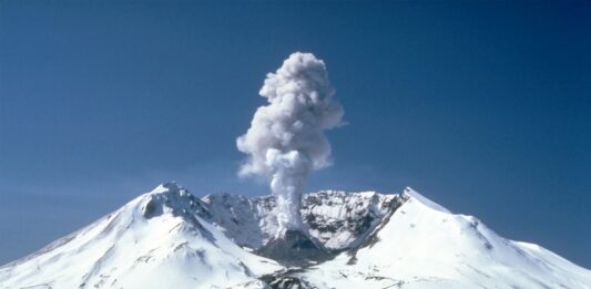 Mount st. Helens with steam-ash clouds rising