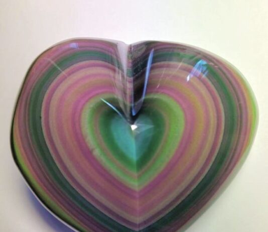 Mexican obsidian carved heart