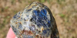 labradorite-in-riverbed
